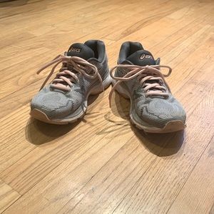 Size 6.5 ASICS Gel Nimbus